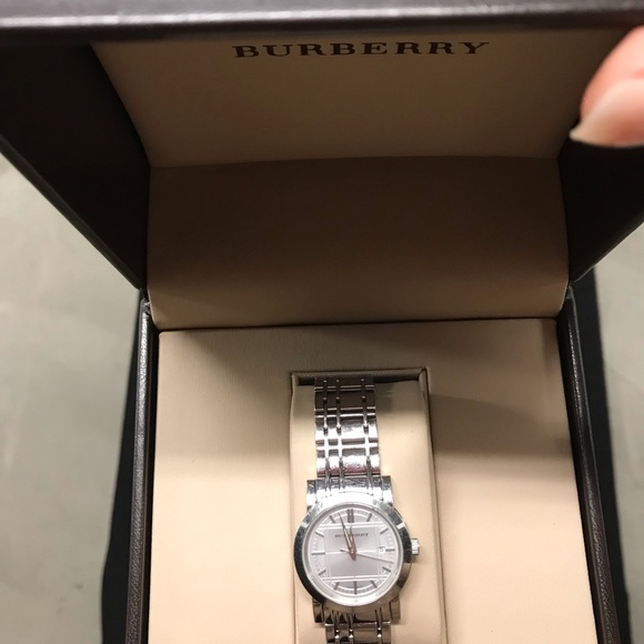 Burberry Women's Watch Heritage BU1353 - Picture 5 of 6